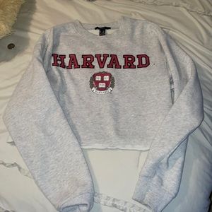 Cropped Harvard Crew Neck